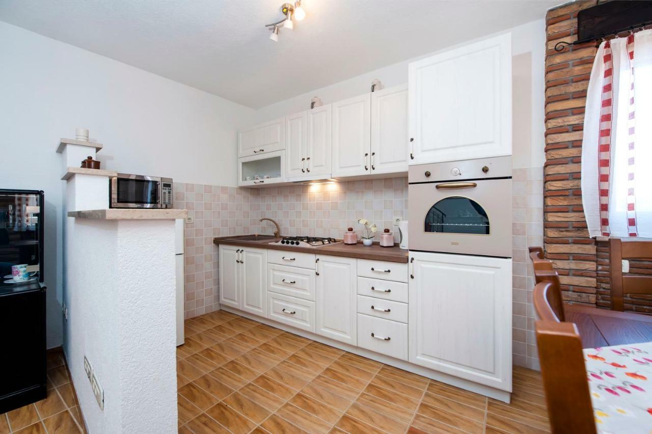 Guesthouse Ancient Stone Rovinj Zewnętrze zdjęcie