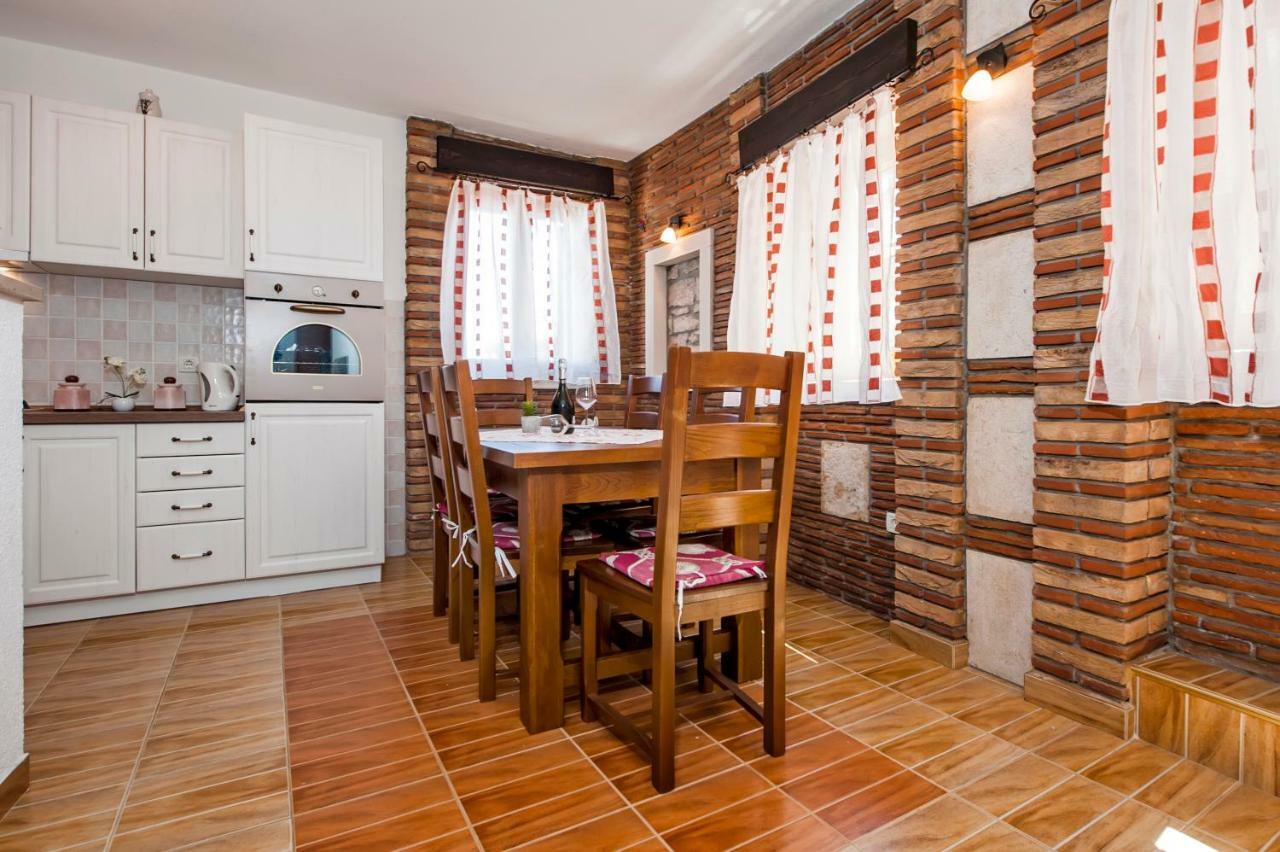 Guesthouse Ancient Stone Rovinj Zewnętrze zdjęcie