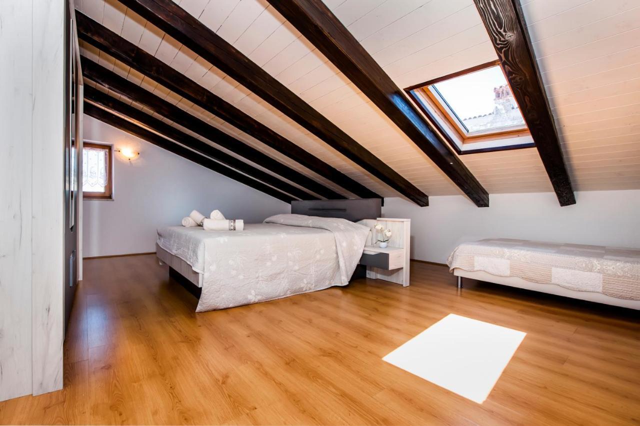 Guesthouse Ancient Stone Rovinj Zewnętrze zdjęcie